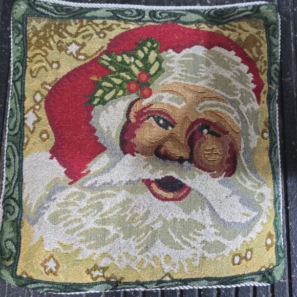 Vintage Embroidered Cushion Santa Clause Christmas Holiday Pillow Home Decor - Picture 1 of 2